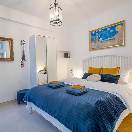 Starry Night Studio Apartment Rijeka Exteriör bild