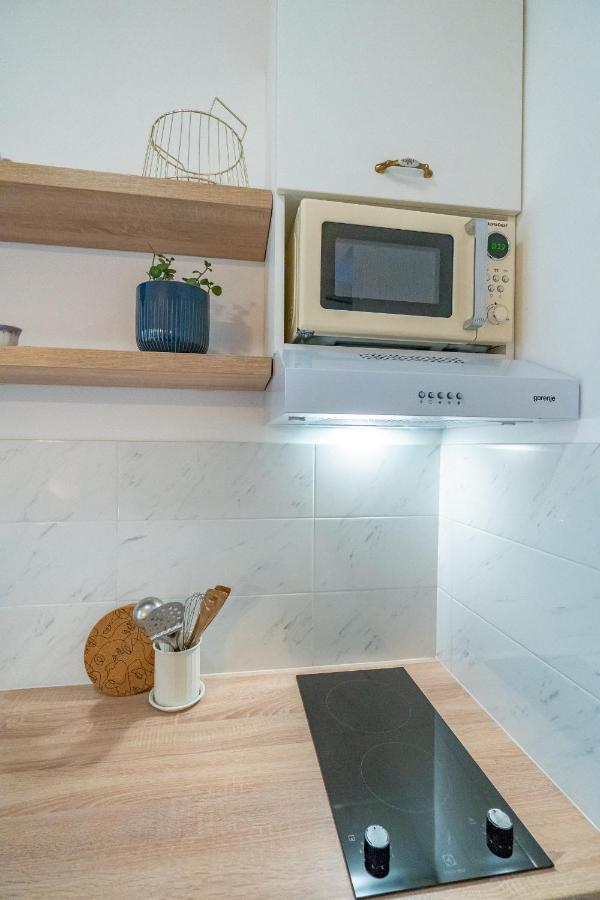Starry Night Studio Apartment Rijeka Exteriör bild