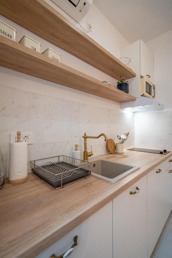 Starry Night Studio Apartment Rijeka Exteriör bild